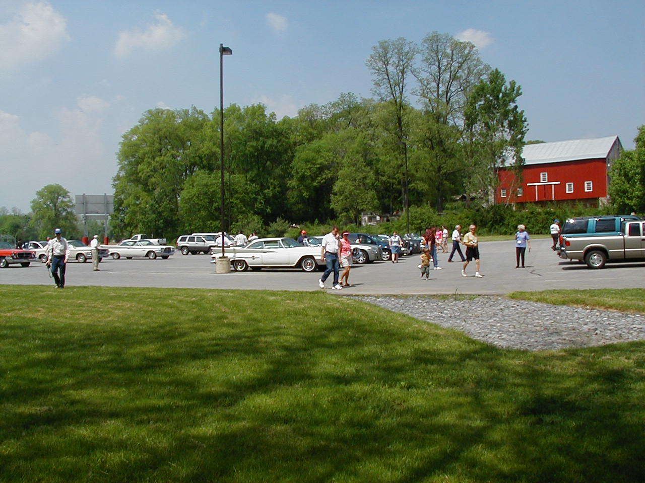 P5130010.jpg, 5/17/04, 194 kB