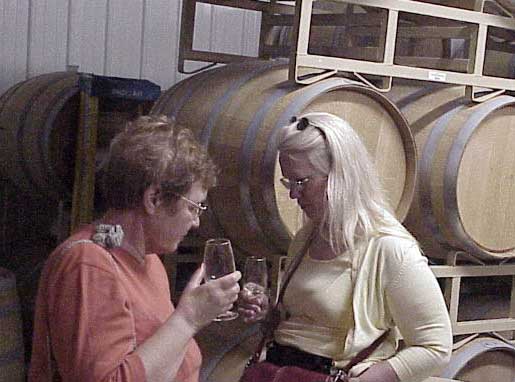 w27.JPG, 5/17/04, 35 kB