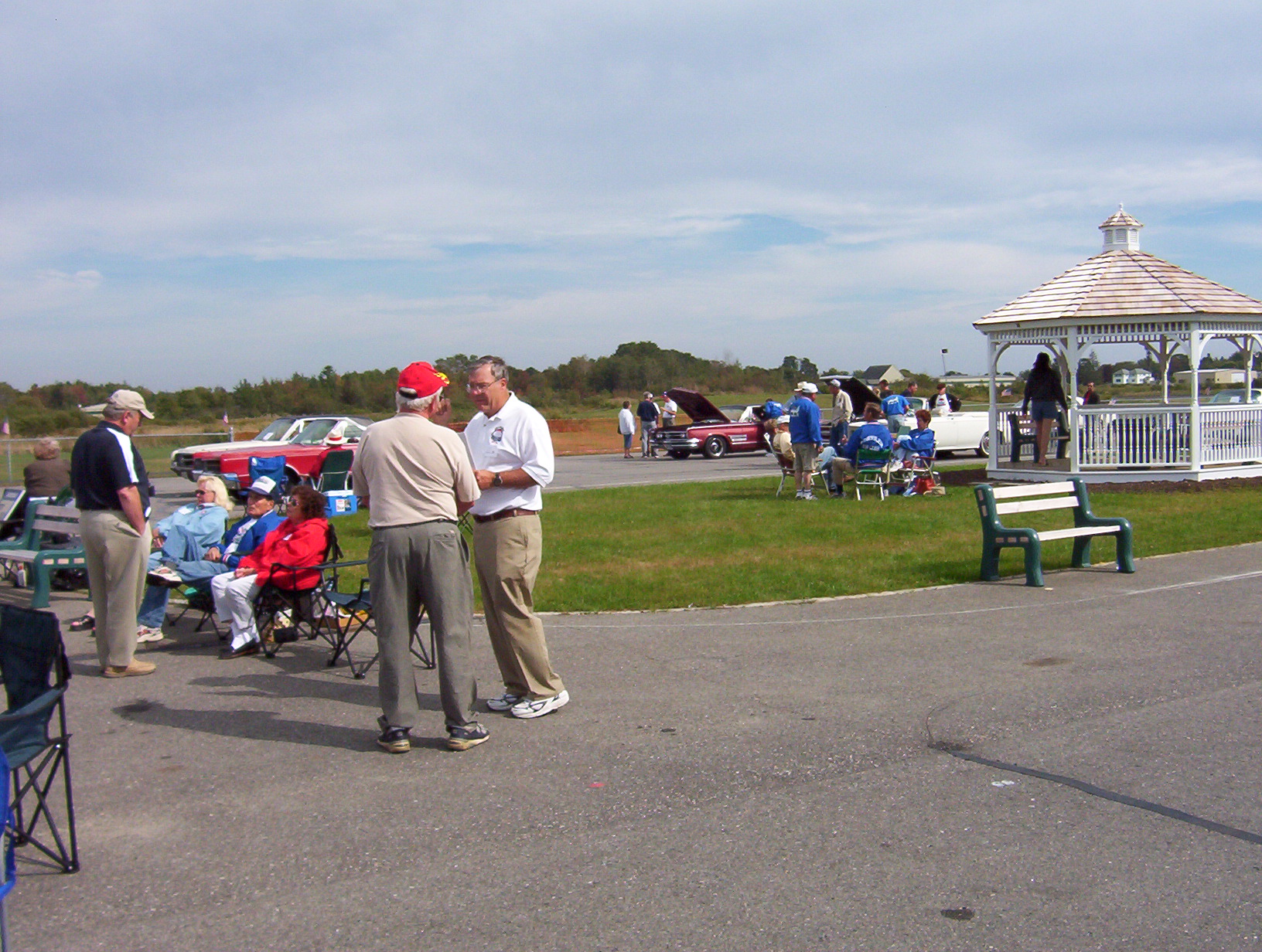 100_1971.JPG, 10/1/04, 740 kB