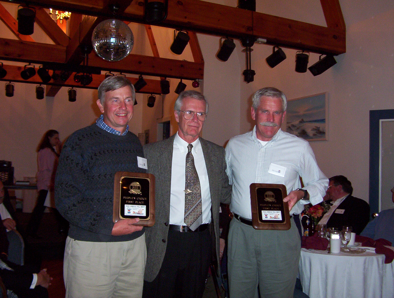 100_1988.JPG, 10/1/04, 757 kB