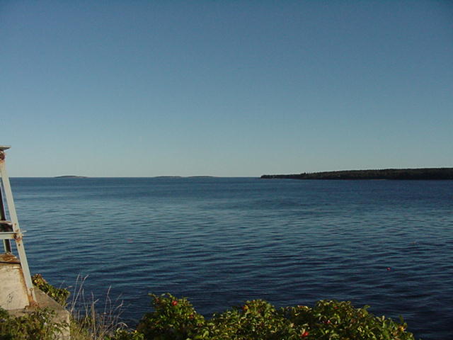 MVC-011S.JPG, 10/2/04, 36 kB