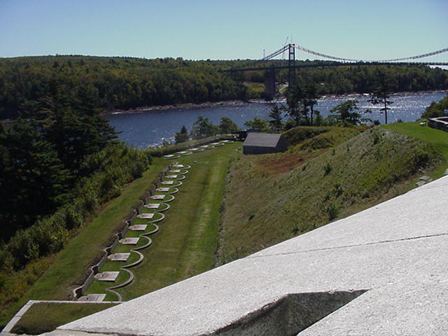 MVC-19S.JPG, 10/2/04, 56 kB