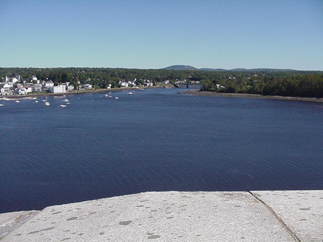 MVC-018S.JPG, 10/2/04, 41 kB