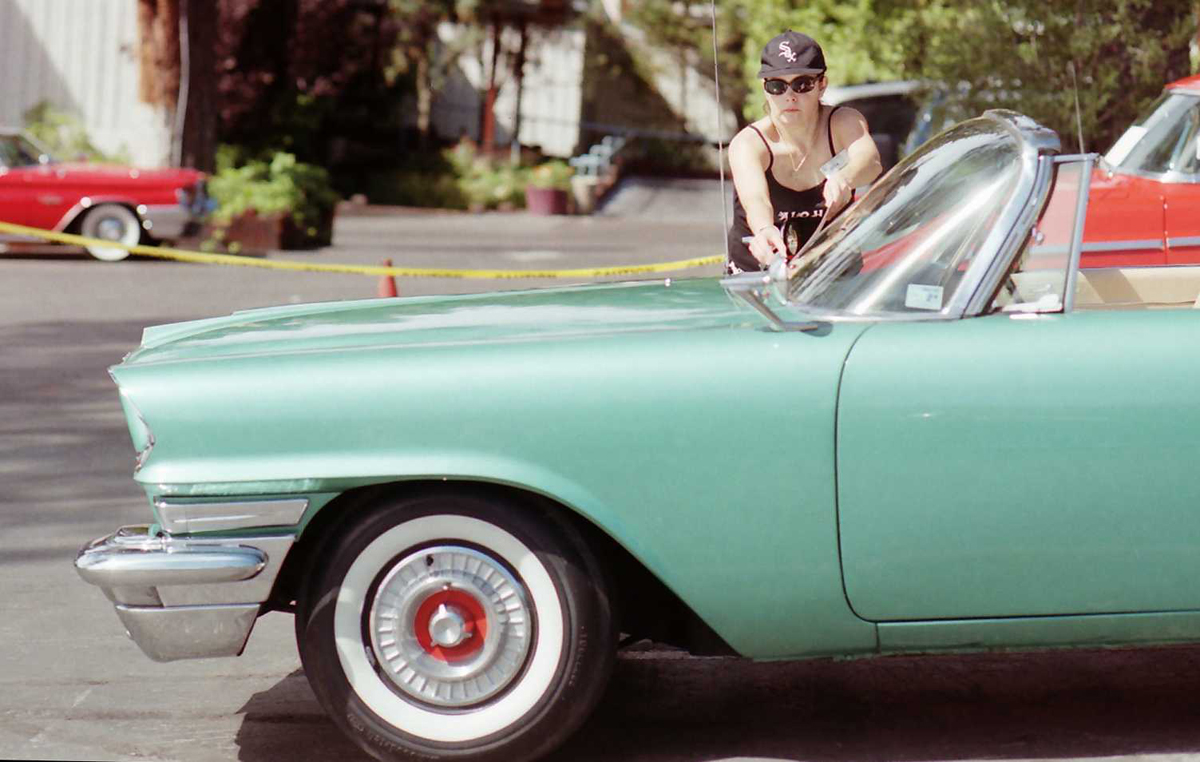 (sm) Carole Mikonis with Green 300C.jpg, 8/30/2005, 477 kB